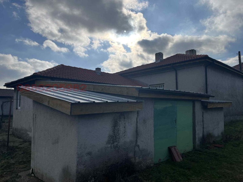 Продава КЪЩА, с. Стефаново, област Добрич, снимка 3 - Къщи - 53259187