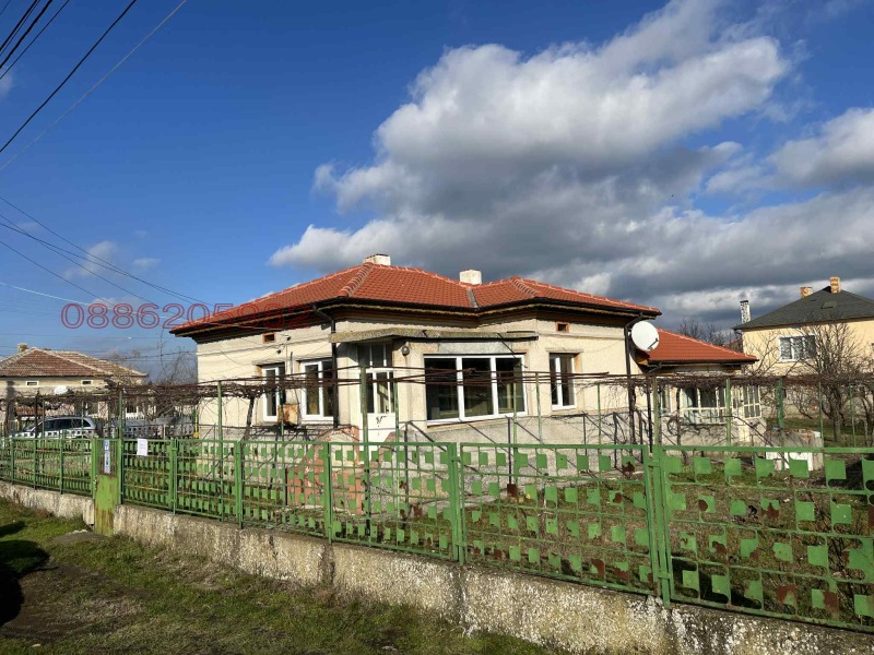 Продава КЪЩА, с. Стефаново, област Добрич