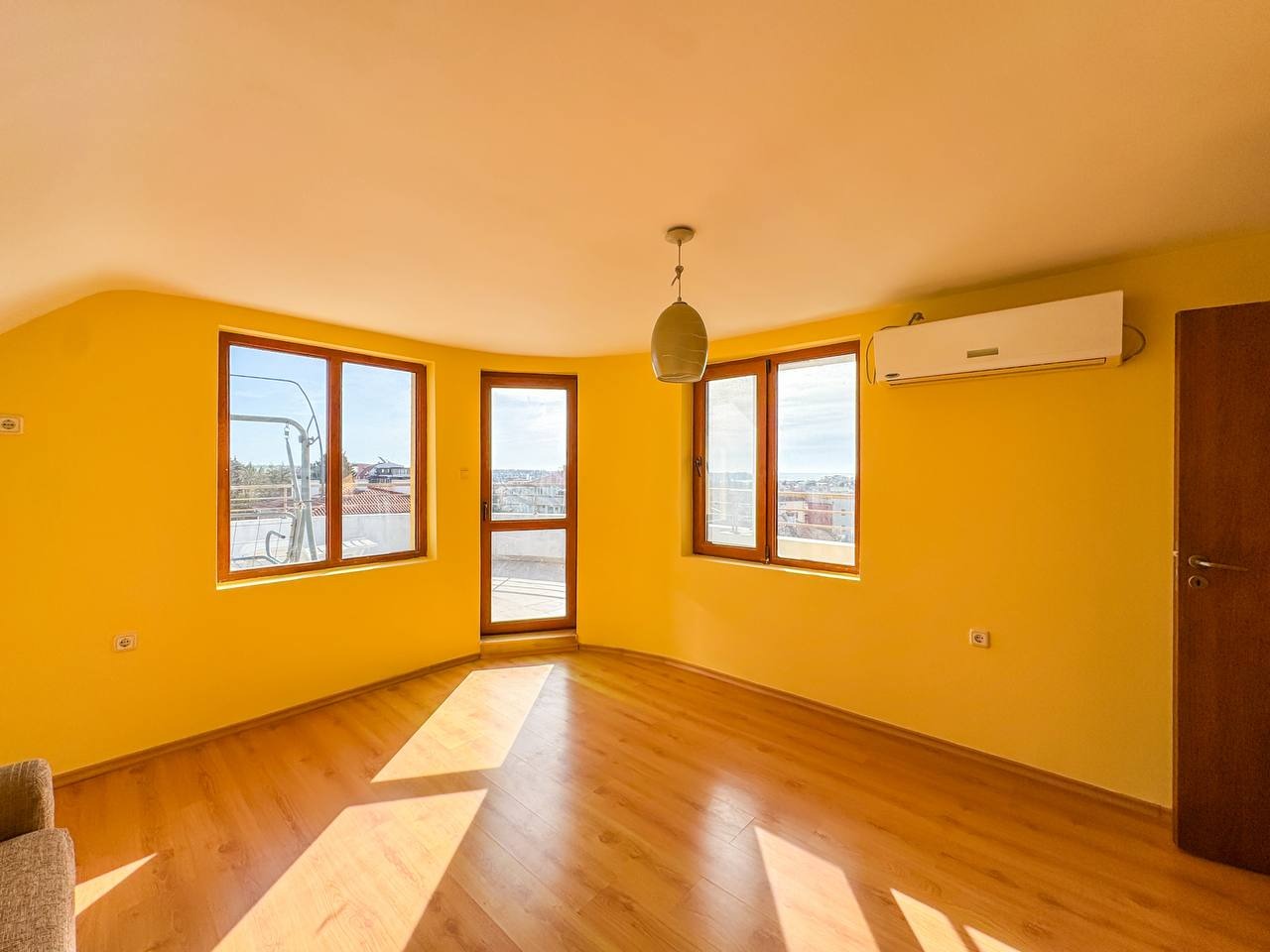 Продава 3-СТАЕН, гр. Бургас, Сарафово, снимка 5 - Апартаменти - 54265169