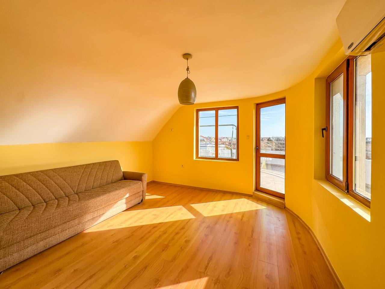 Продава 3-СТАЕН, гр. Бургас, Сарафово, снимка 4 - Апартаменти - 54265169