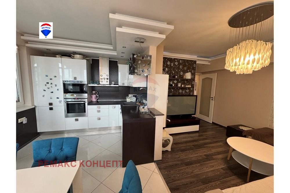 Продава 3-СТАЕН, гр. Шумен, Дивизионна болница, снимка 2 - Апартаменти - 56414235