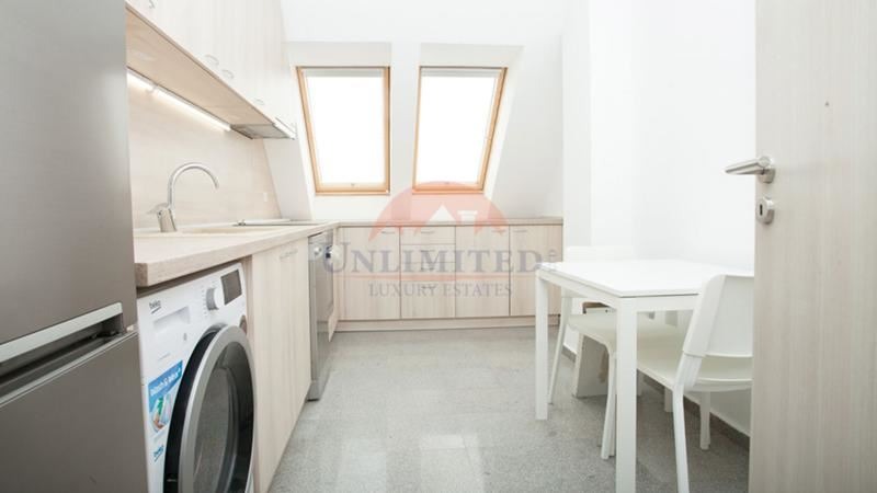 Продава 4-СТАЕН, гр. София, Изток, снимка 3 - Апартаменти - 55881502