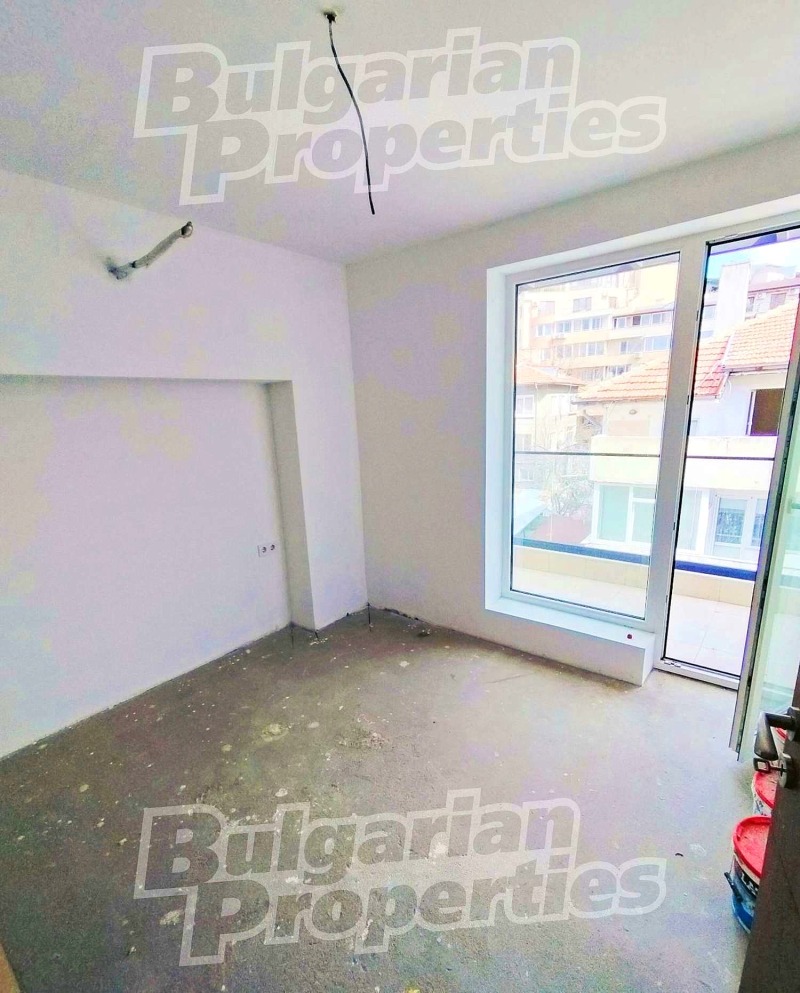 Eladó  Bérlakás Varna , Levski 1 , 117 négyzetméter | 93086777 - kép [4]