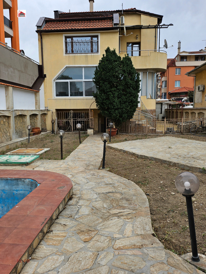Till salu  Hus Pazardjik , Ruski , 436 kvm | 79895390