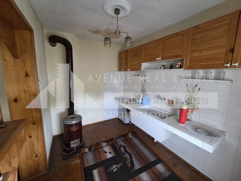 Продава КЪЩА, с. Кадиево, област Пловдив, снимка 6 - Къщи - 52370941