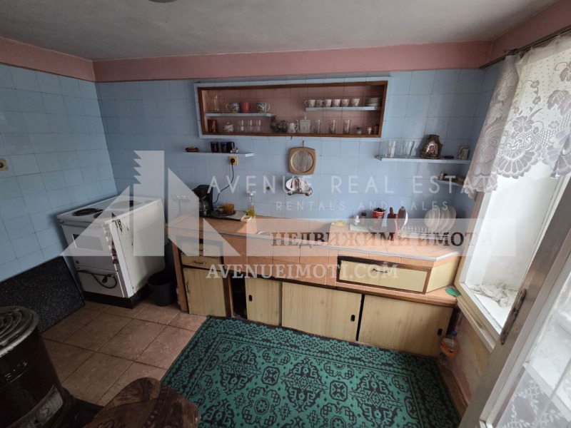 Продава КЪЩА, с. Кадиево, област Пловдив, снимка 4 - Къщи - 52370941