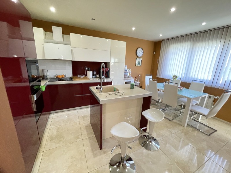 Продава КЪЩА, гр. София, гр. Банкя, снимка 3 - Къщи - 52537911