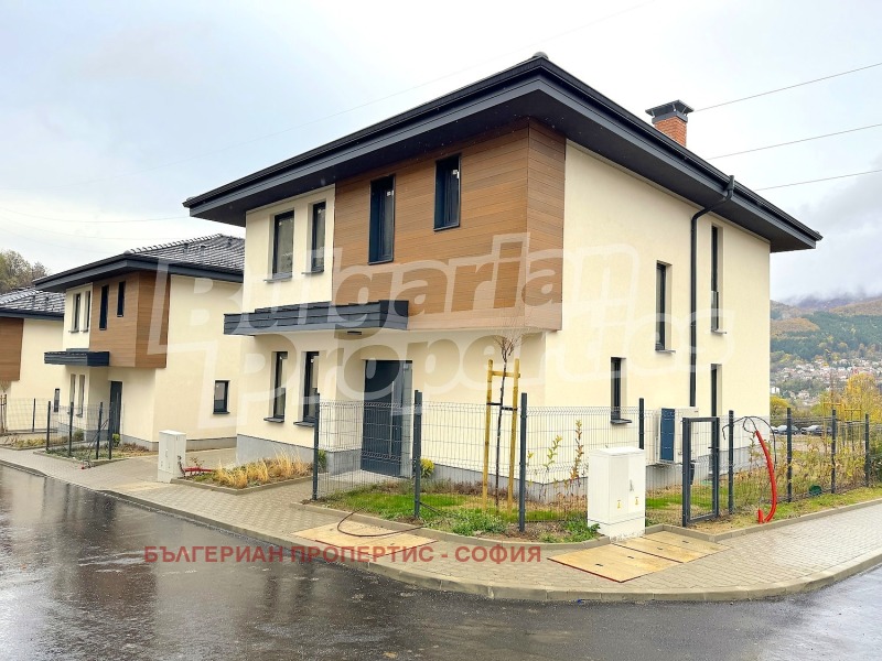 Продава КЪЩА, гр. София, с. Владая, снимка 16 - Къщи - 53244647