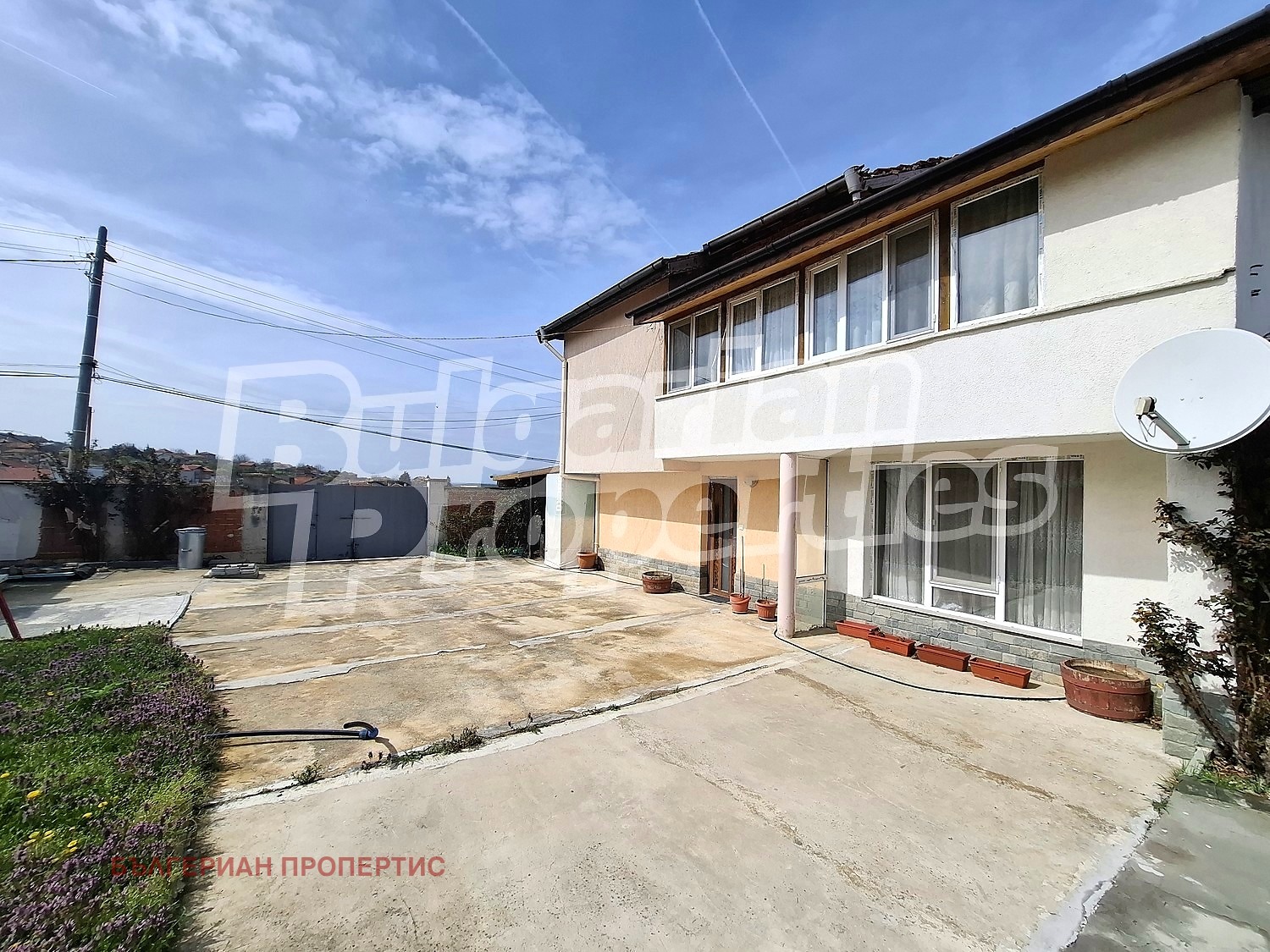 Продава КЪЩА, с. Черни връх, област Бургас, снимка 3 - Къщи - 54004277