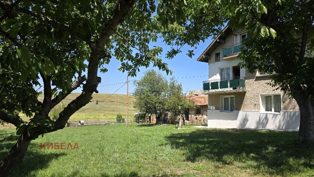 Продава КЪЩА, с. Велковци, област Перник, снимка 4 - Къщи - 55553772