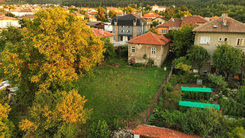 Продава КЪЩА в град Перник, Каменина - 96 кв.м / 109 000 € » 213 185.47 лв.