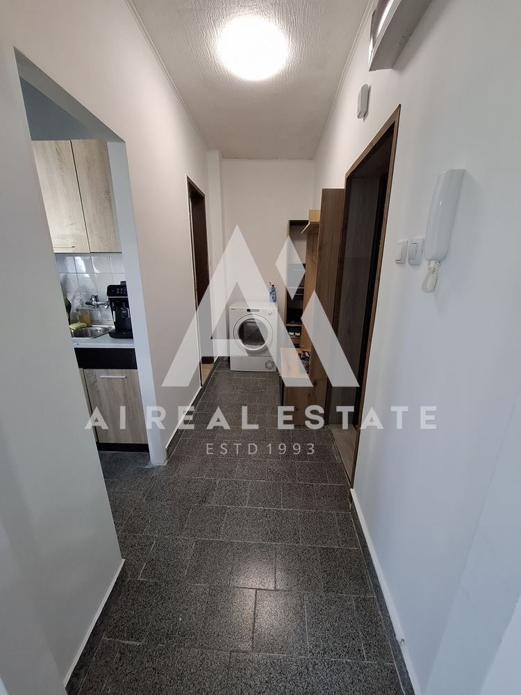 Продава 2-СТАЕН, гр. Плевен, Идеален център, снимка 11 - Апартаменти - 53591571