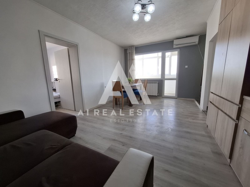 Продава 2-СТАЕН, гр. Плевен, Идеален център, снимка 2 - Апартаменти - 53591571