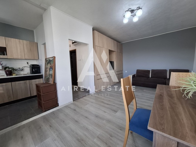 Продава 2-СТАЕН, гр. Плевен, Идеален център, снимка 3 - Апартаменти - 53591571