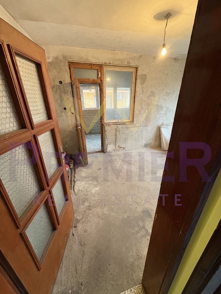 Продава 3-СТАЕН, гр. Бургас, Възраждане, снимка 5 - Апартаменти - 55391572