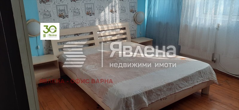 Продава МНОГОСТАЕН, гр. Варна, Лятно кино Тракия, снимка 2 - Апартаменти - 53880649