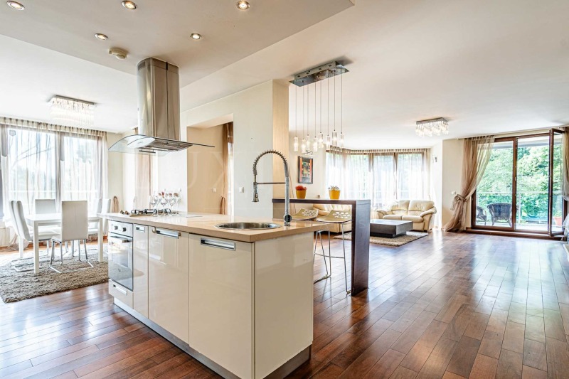 Na sprzedaż  Domek Sofia , Bojana , 749 mkw | 47561750 - obraz [6]