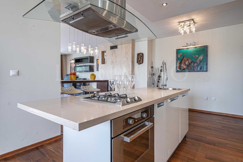 Na sprzedaż  Domek Sofia , Bojana , 749 mkw | 47561750 - obraz [13]