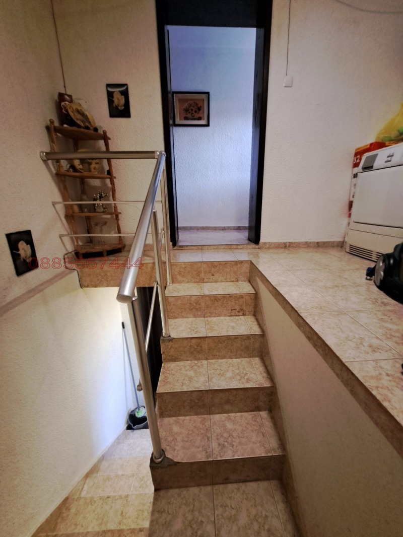 Продава КЪЩА, с. Големо Бучино, област Перник, снимка 13 - Къщи - 52785075