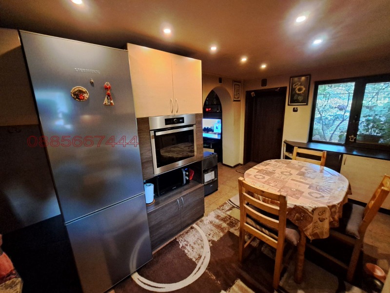 Продава КЪЩА, с. Големо Бучино, област Перник, снимка 10 - Къщи - 52785075