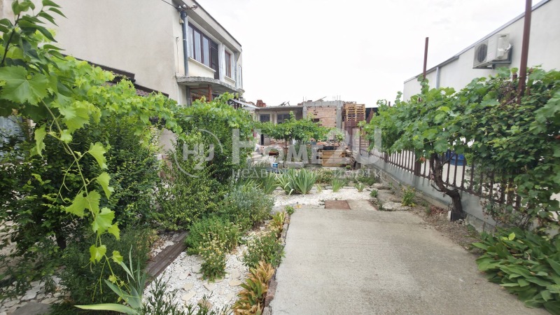 Te koop  Huis Dobritsj , Tsentar , 69 m² | 19350816