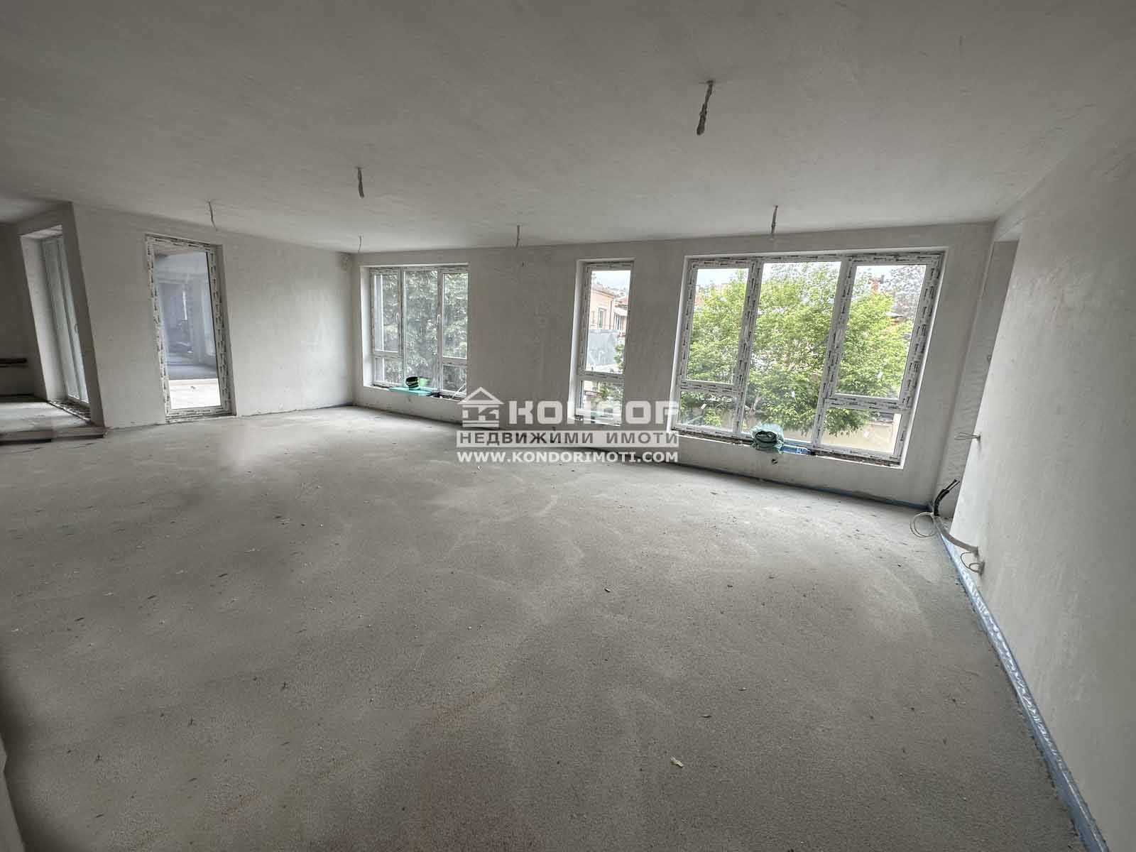 Продава 3-СТАЕН, гр. Пловдив, Център, снимка 2 - Апартаменти - 49954570