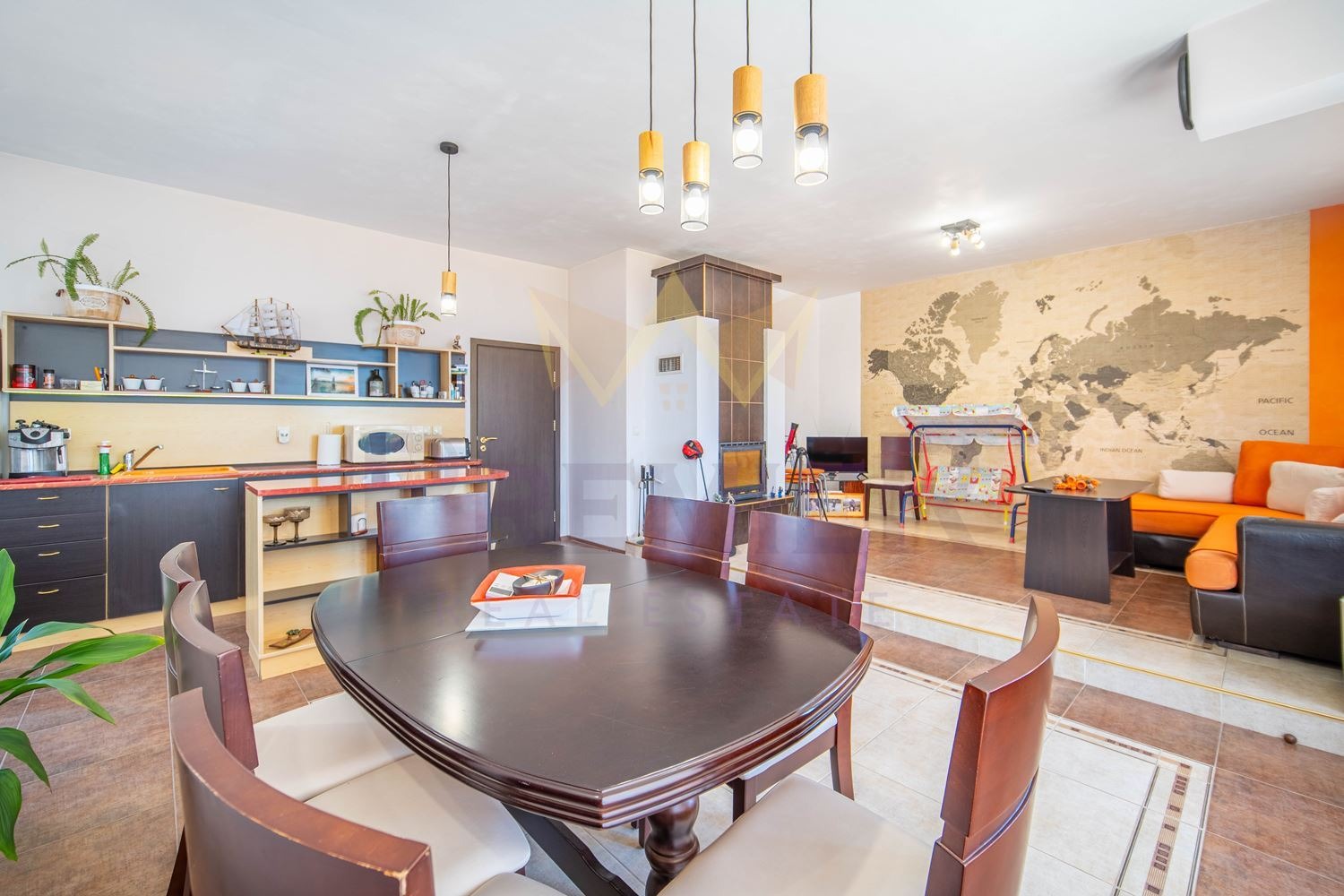 Продава КЪЩА, гр. Варна, м-т Долна Трака, снимка 5 - Къщи - 54232419