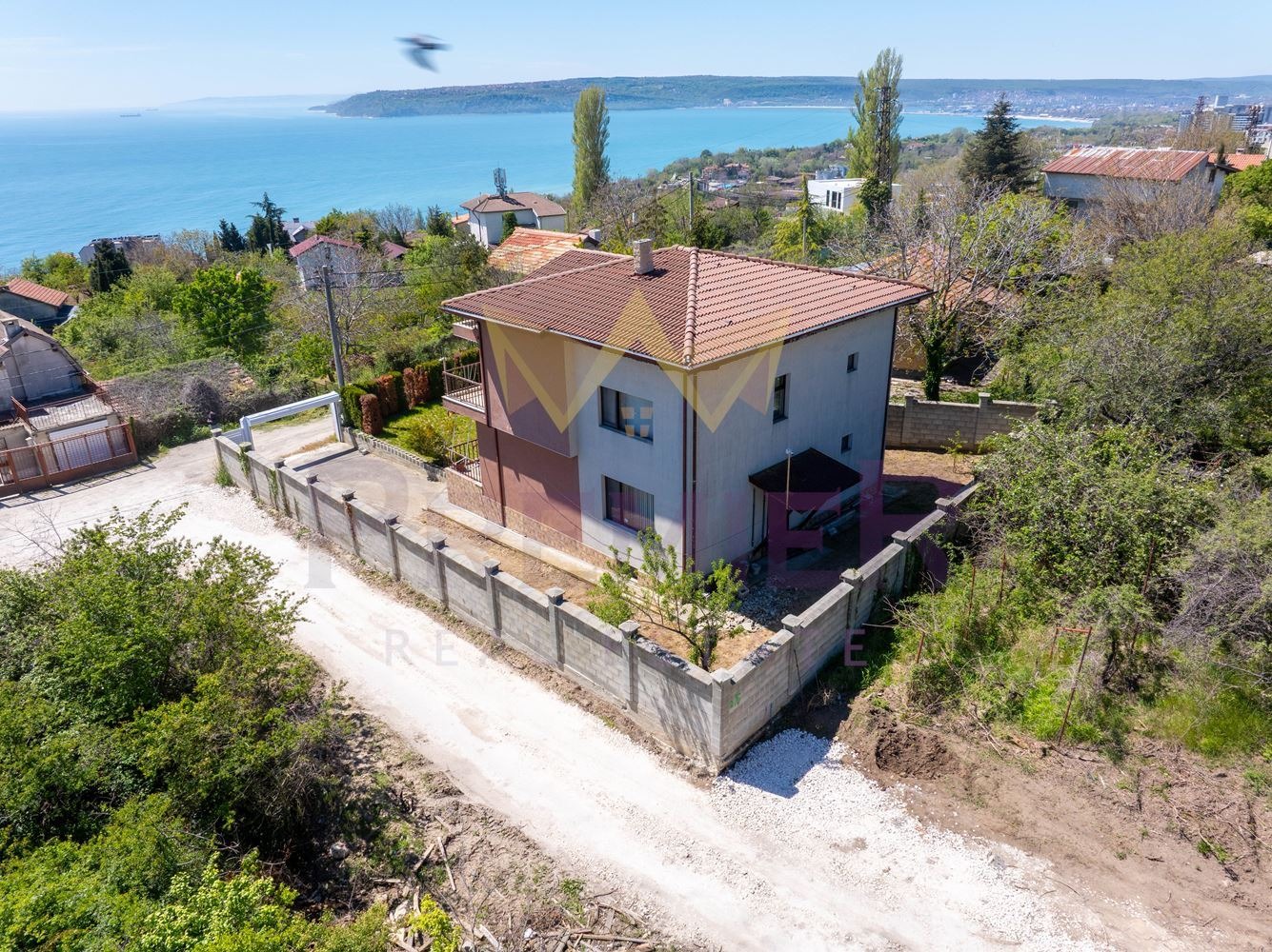 Продава КЪЩА, гр. Варна, м-т Долна Трака