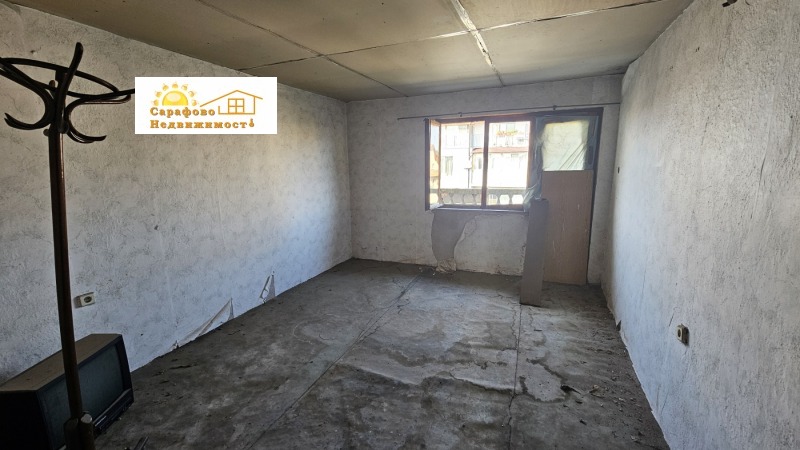 Eladó  3 hálószobás Burgas , Sarafovo , 103 négyzetméter | 77419121