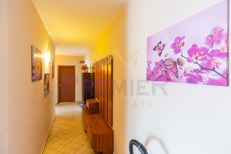 Продава МНОГОСТАЕН, гр. Варна, Център, снимка 8 - Апартаменти - 53430696