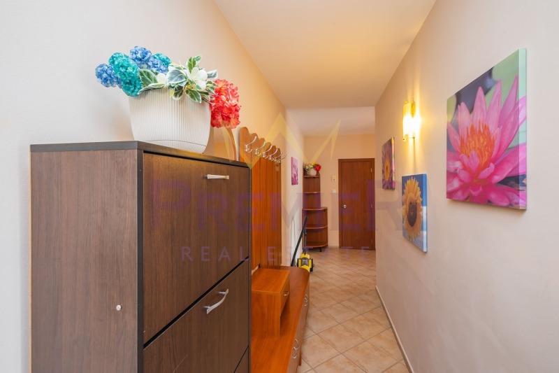 Продава МНОГОСТАЕН, гр. Варна, Център, снимка 9 - Апартаменти - 53430696