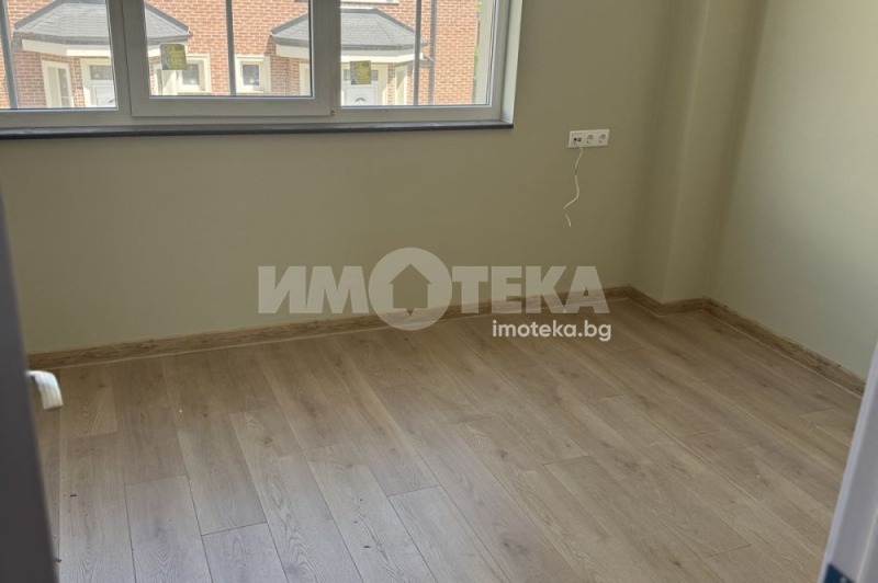 Продава КЪЩА, с. Скутаре, област Пловдив, снимка 3 - Къщи - 52571838