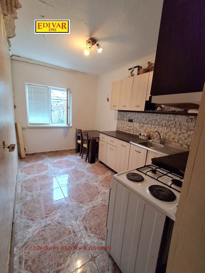 Продава КЪЩА, гр. Добрич, Център, снимка 3 - Къщи - 53517657