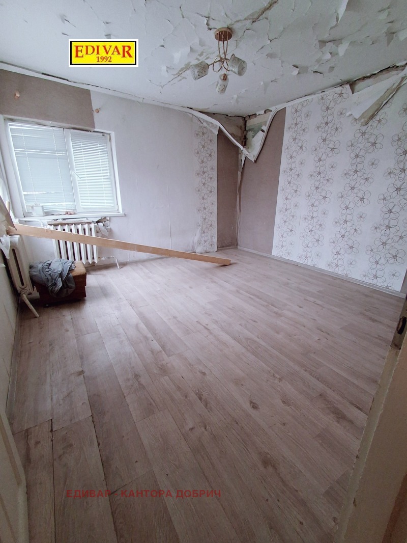 Продава КЪЩА, гр. Добрич, Център, снимка 12 - Къщи - 53517657