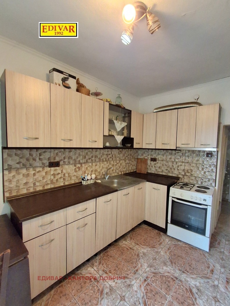 Продава КЪЩА, гр. Добрич, Център, снимка 4 - Къщи - 53517657