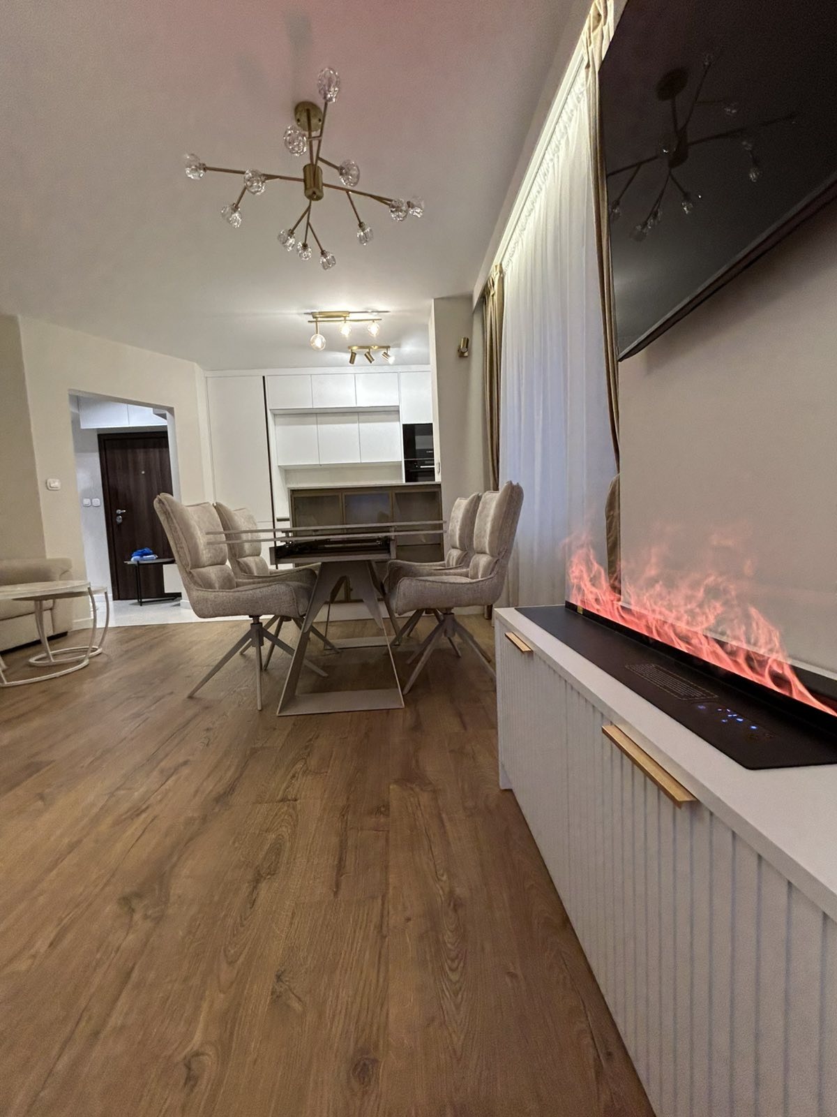 Продава 3-СТАЕН, гр. Пловдив, Център, снимка 6 - Апартаменти - 53870467