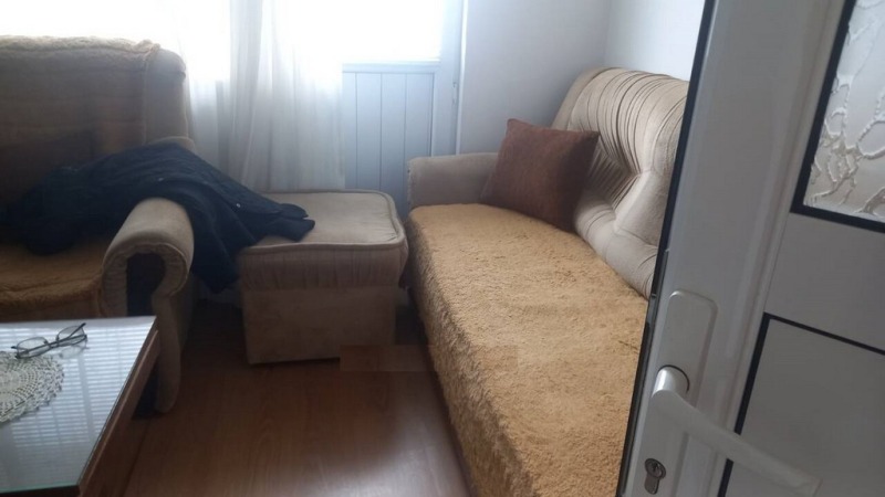 Продава 2-СТАЕН, гр. Кърджали, Център, снимка 5 - Апартаменти - 52386783