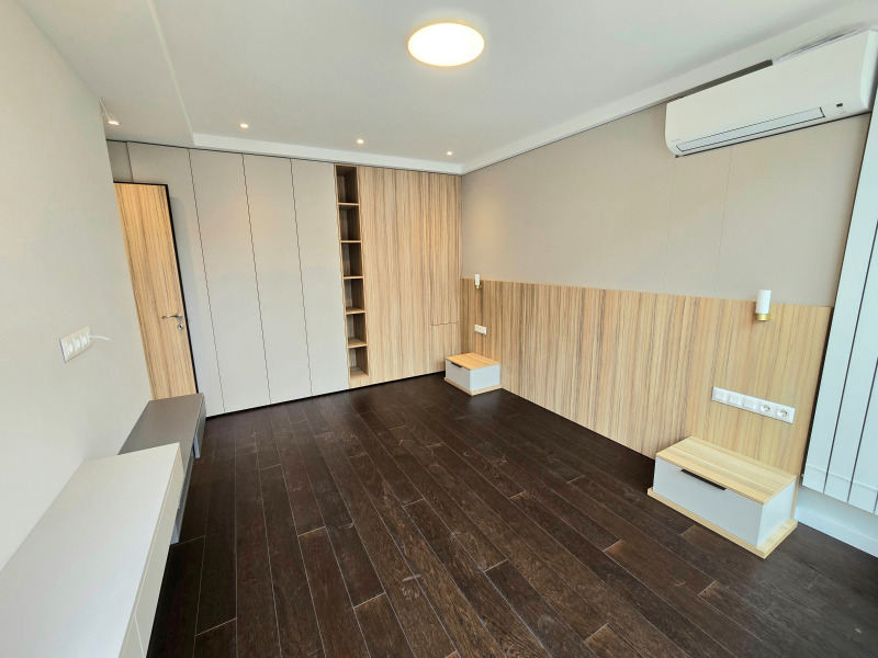 À venda  2 quartos Sofia , Centar , 187 m² | 54648481 - imagem [6]