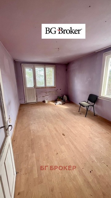 Продава КЪЩА, гр. София, с. Герман, снимка 3 - Къщи - 53354591