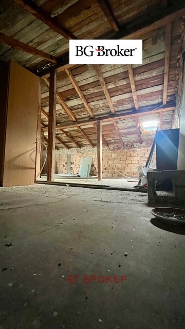 Продава КЪЩА, гр. София, с. Герман, снимка 6 - Къщи - 53354591