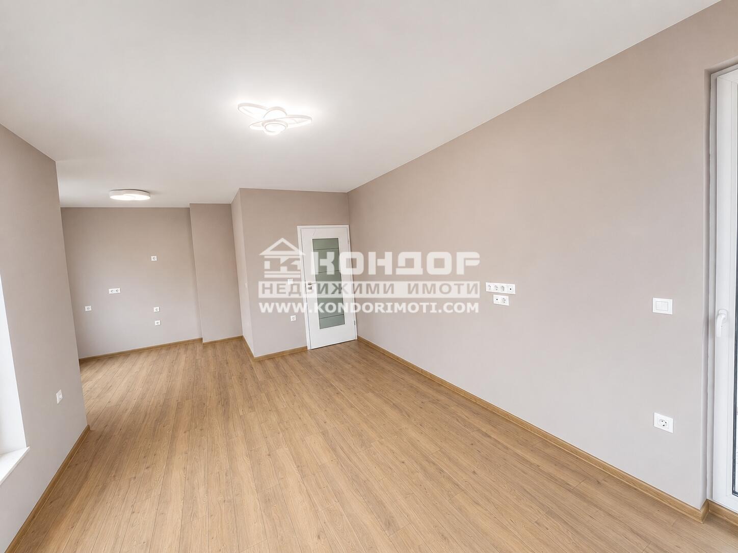 Продава 2-СТАЕН, гр. Пловдив, Кършияка, снимка 2 - Апартаменти - 53918377