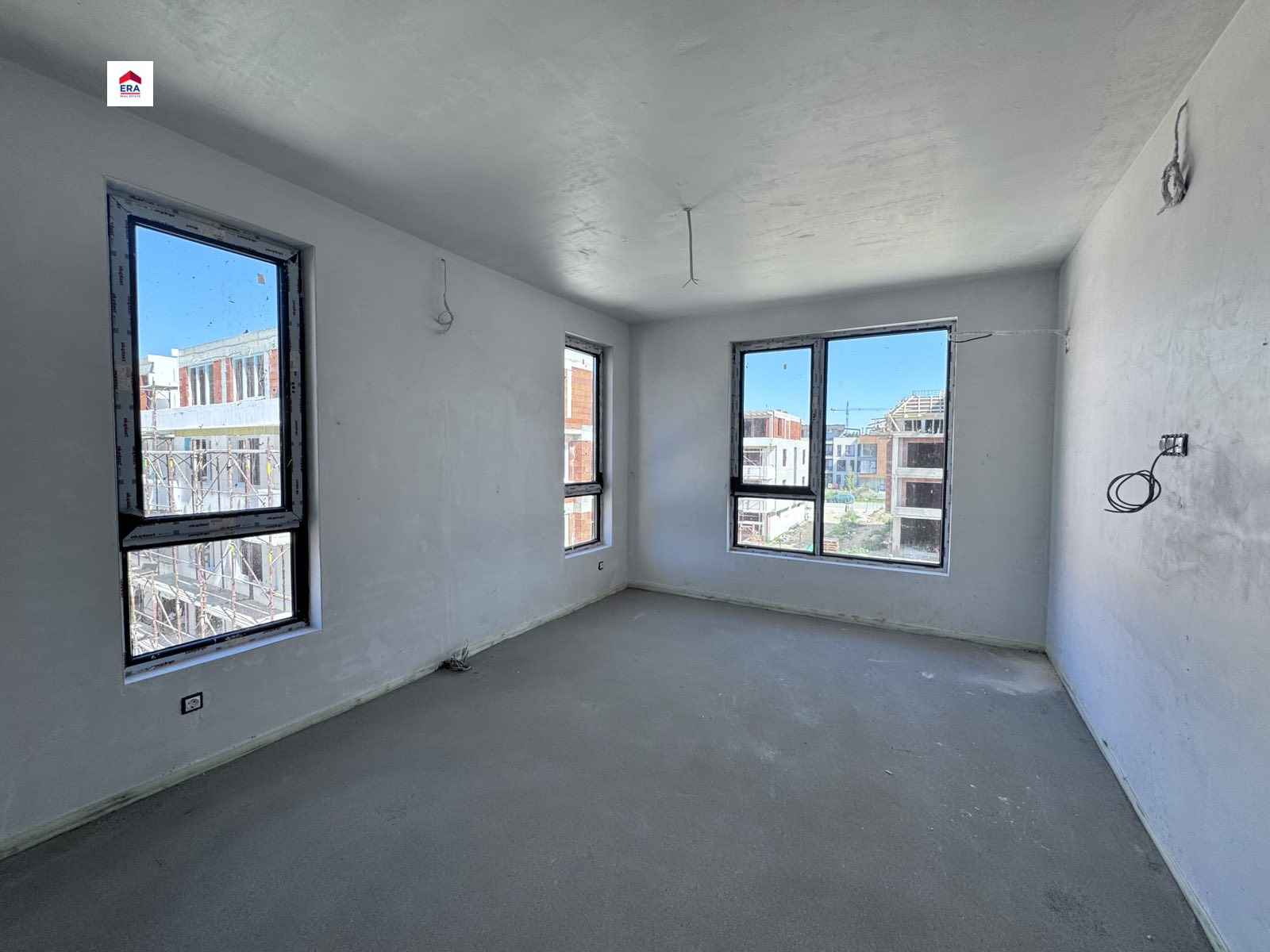 Продава 3-СТАЕН, гр. Пловдив, Остромила, снимка 2 - Апартаменти - 53705388