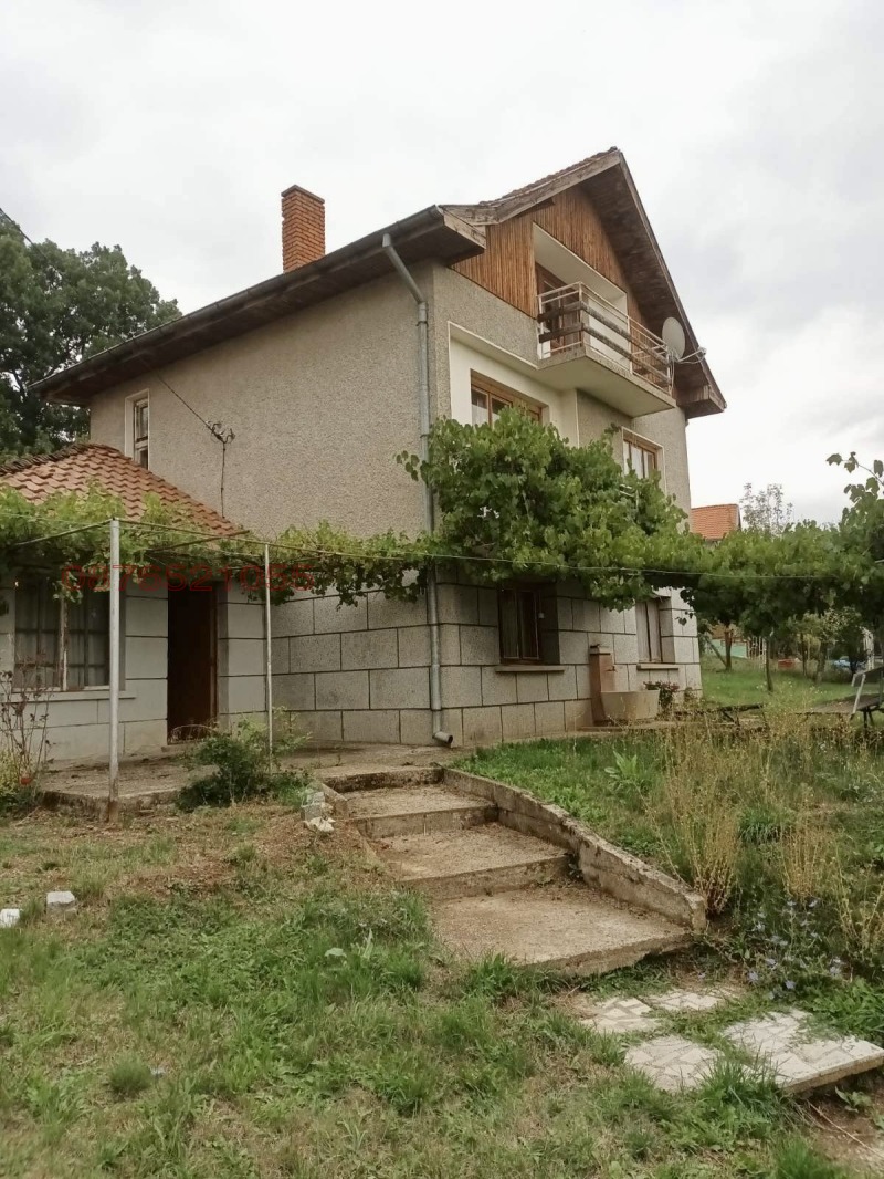 Продава КЪЩА в област Перник, гр. Трън - 130 кв.м / 56 300 € » 110 113.23 лв.
