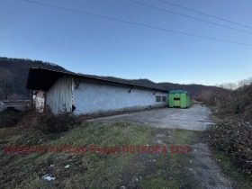 Ipari épület Beli Osam, régió Lovech 12