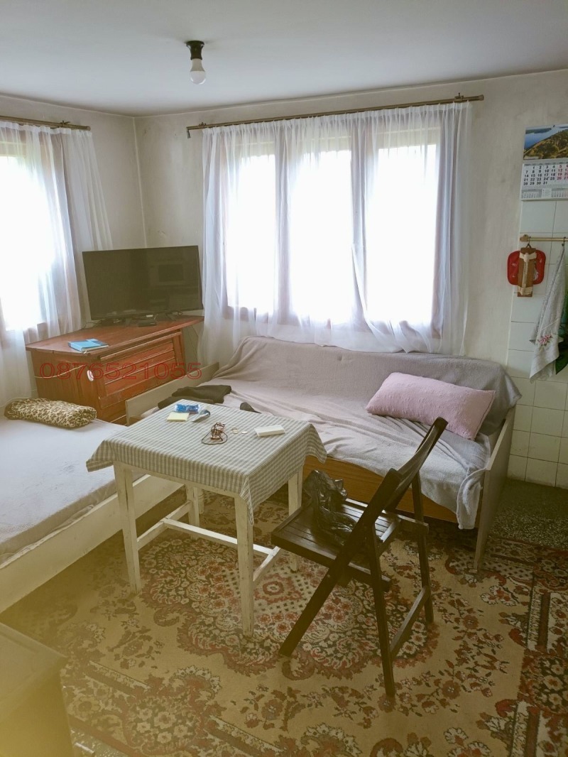 Продава КЪЩА, с. Туроковци, област Перник, снимка 9 - Къщи - 52782200