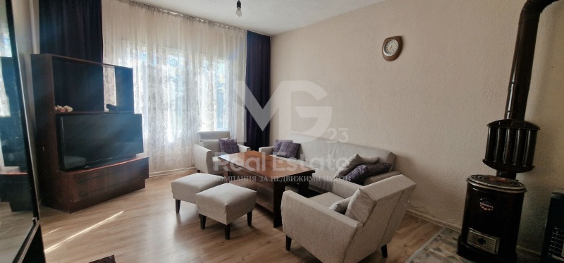 Продава КЪЩА, с. Стряма, област Пловдив, снимка 2 - Къщи - 52239618