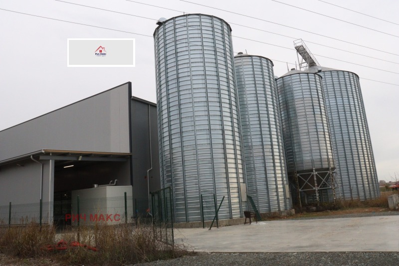 Продава ПРОМ. ПОМЕЩЕНИЕ, гр. София, Илиянци, снимка 3 - Производствени сгради - 52793203