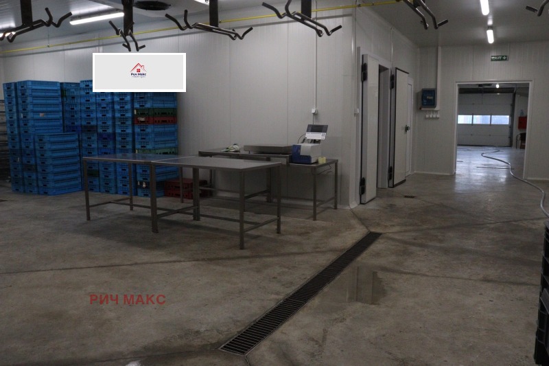 Продава ПРОМ. ПОМЕЩЕНИЕ, гр. София, Илиянци, снимка 11 - Производствени сгради - 52793203