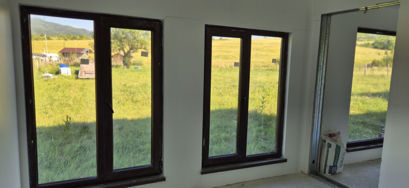 Продава КЪЩА, с. Кладница, област Перник, снимка 2 - Къщи - 56274490