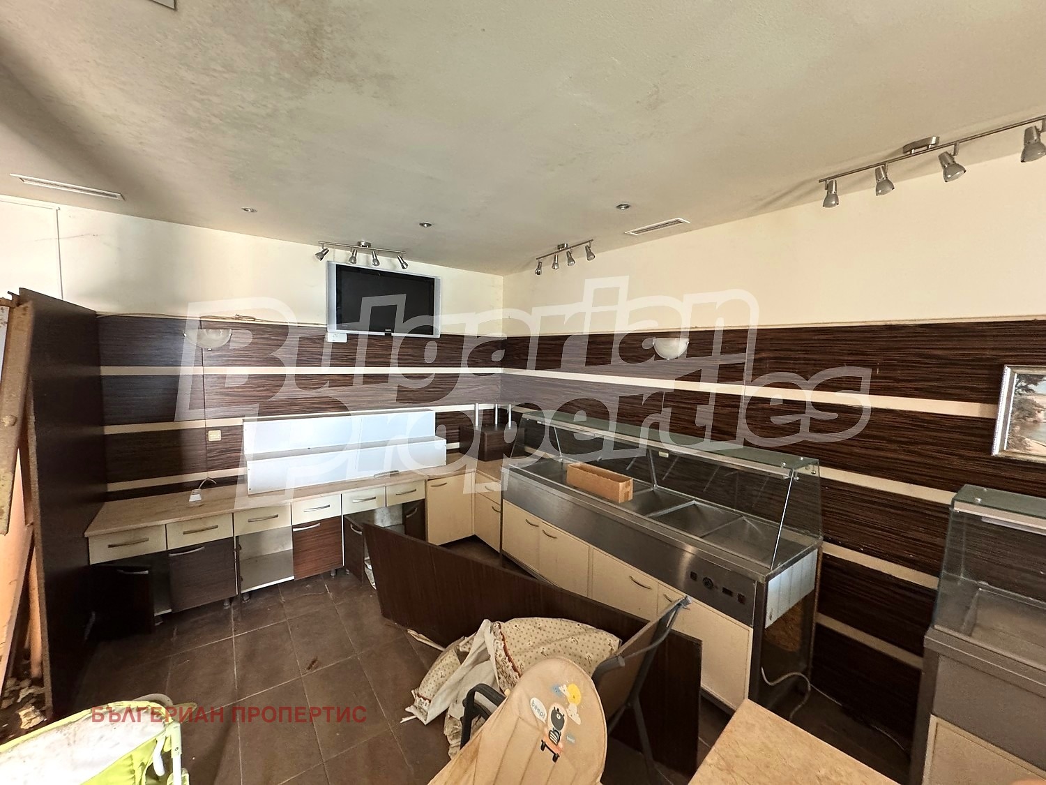 Продава ЗАВЕДЕНИЕ, гр. Каварна, област Добрич, снимка 3 - Заведения - 56026458